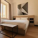 Cavour Aparthotel 3*