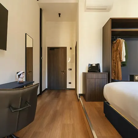 Cavour 3*