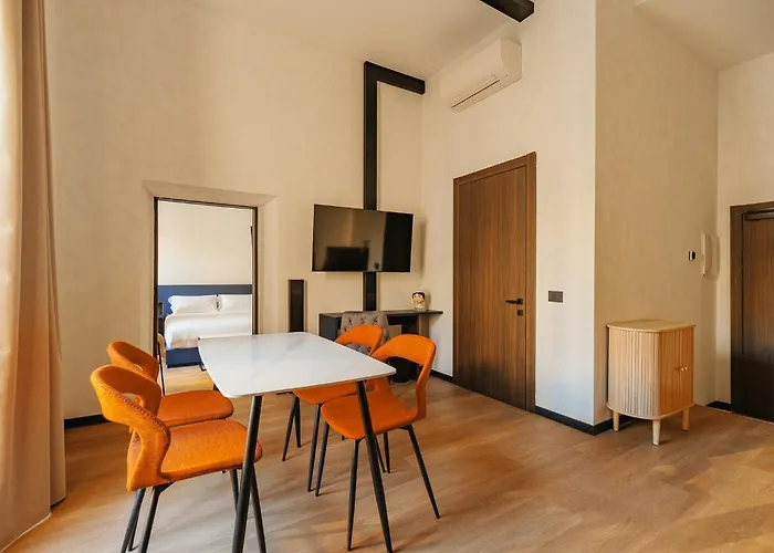 Aparthotel Cavour 3*