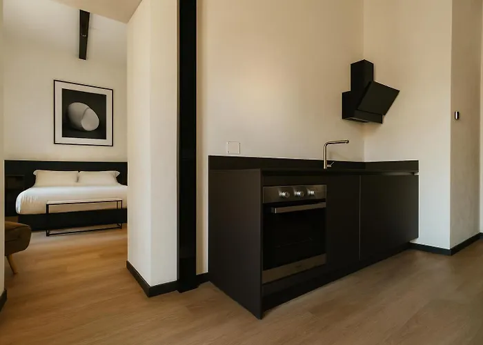 Cavour Aparthotel 3*