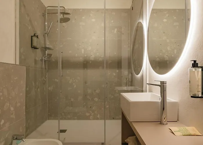 Cavour Aparthotel 3*