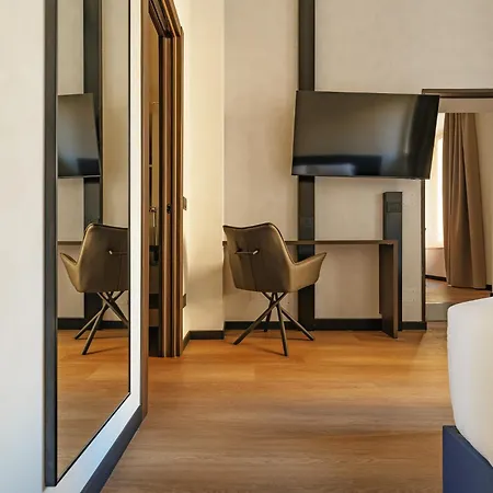 Aparthotel Cavour 3*