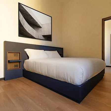 Cavour 3*