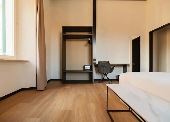 Cavour Aparthotel 3*