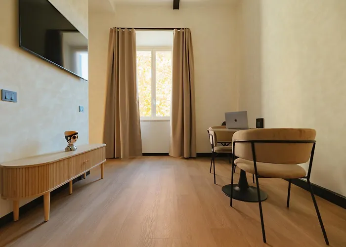 Aparthotel Cavour 3*